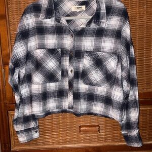 Ci Sono Blue and White Plaid Cropped Flannel Button Down Shirt
